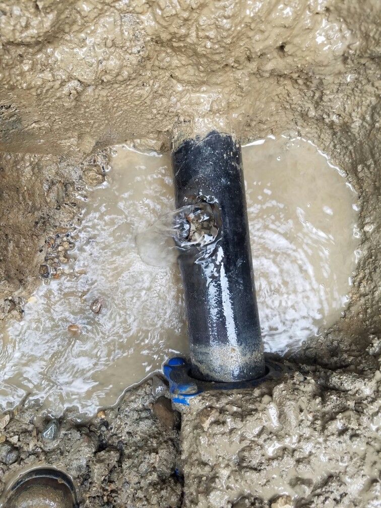 كشف تسربات المياه بجدة